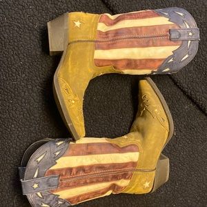 Women’s cowboy boots